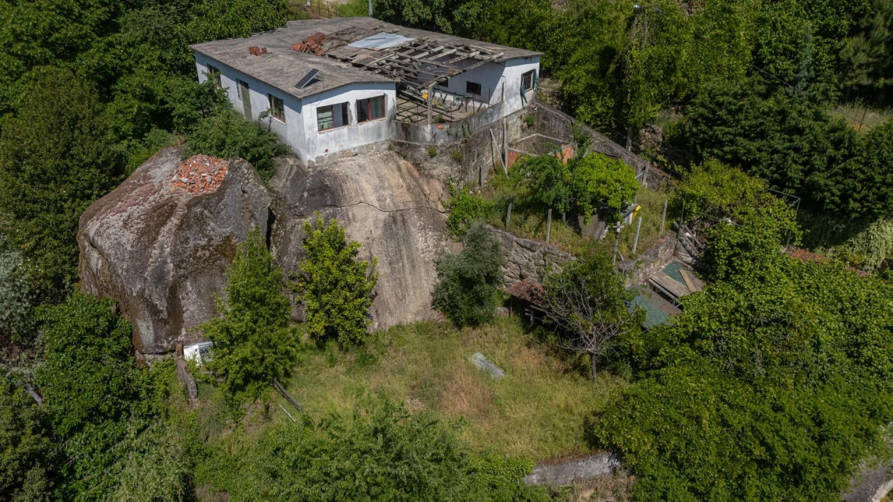 Moradia T3 para Venda em Santa Comba Dão e Couto do Mosteiro Foto 44