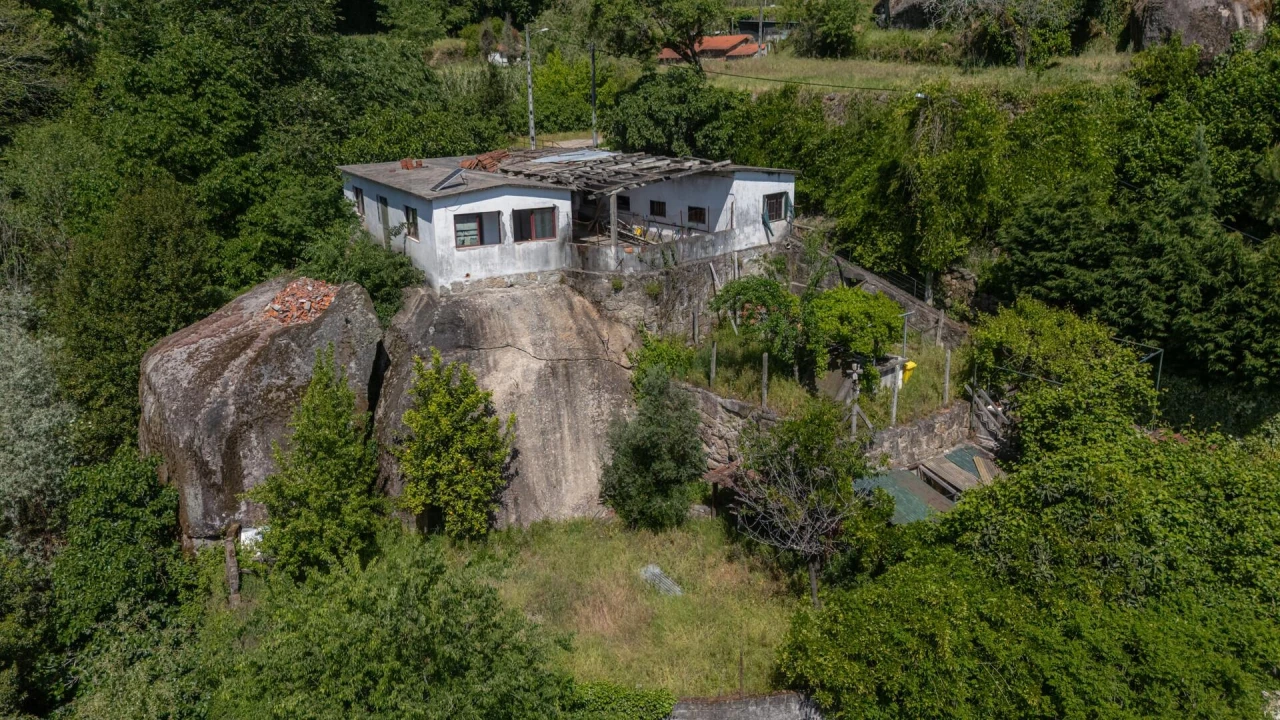 Moradia T3 para Venda em Santa Comba Dão e Couto do Mosteiro Foto 35