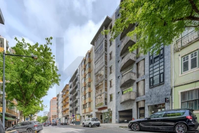 Apartamento T3 para Arrendamento em Avenidas Novas