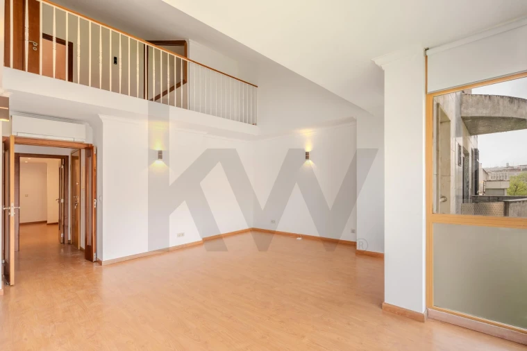 Apartamento T3 para Arrendamento em Avenidas Novas Foto 5