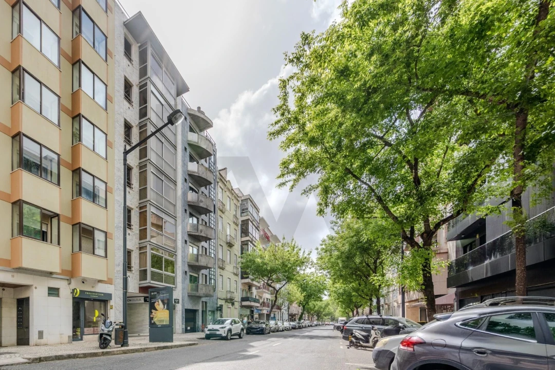 Apartamento T3 para Arrendamento em Avenidas Novas Foto 34