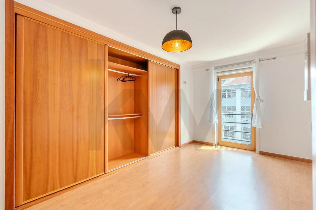 Apartamento T3 para Arrendamento em Avenidas Novas Foto 18