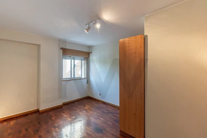 Apartamento T1 para Arrendamento em Paranhos