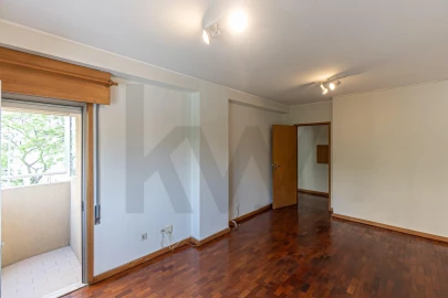 Apartamento T1 para Arrendamento em Paranhos