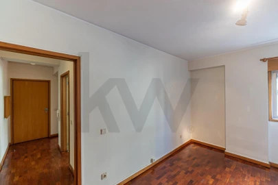 Apartamento T1 para Arrendamento em Paranhos