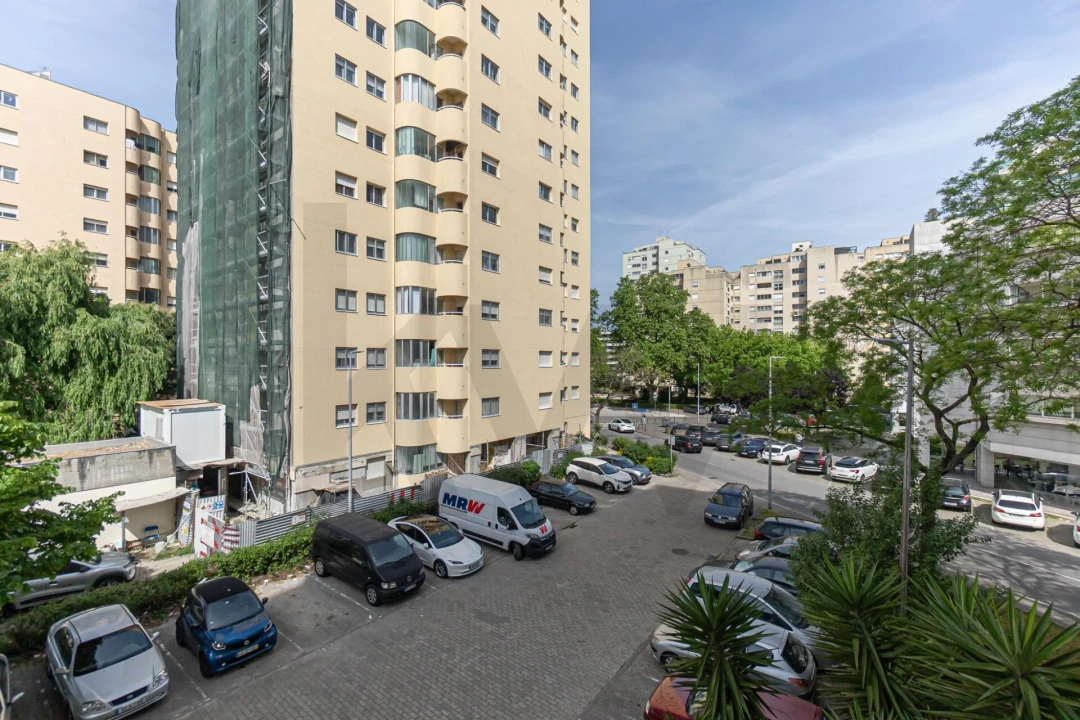 Apartamento T1 para Arrendamento em Paranhos Foto 25