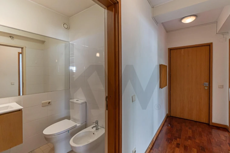 Apartamento T1 para Arrendamento em Paranhos Foto 18
