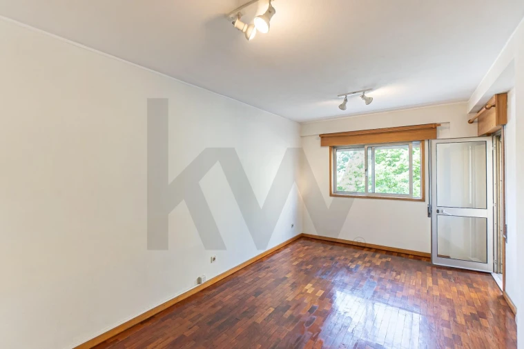Apartamento T1 para Arrendamento em Paranhos Foto 6