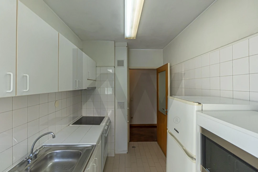 Apartamento T1 para Arrendamento em Paranhos Foto 16