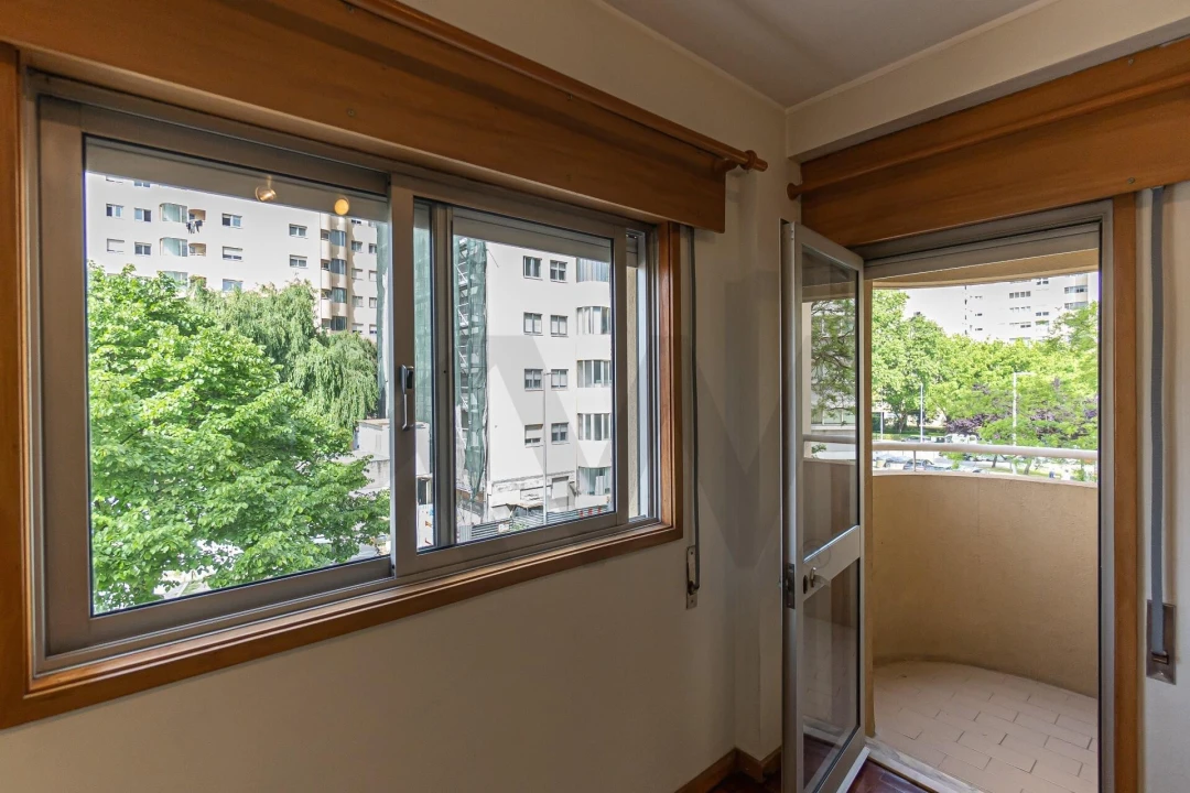 Apartamento T1 para Arrendamento em Paranhos Foto 8