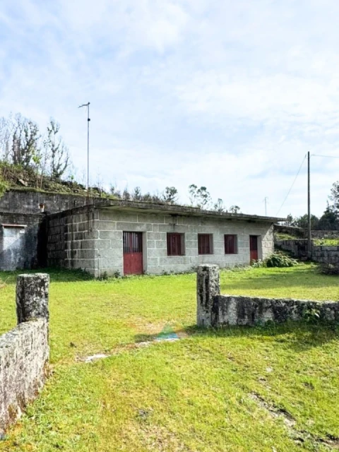 Moradia T2 para Venda em Cabana Maior
