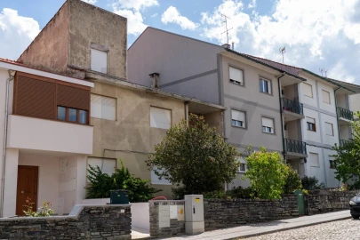 Moradia T6 para Venda em Sé, Santa Maria e Meixedo