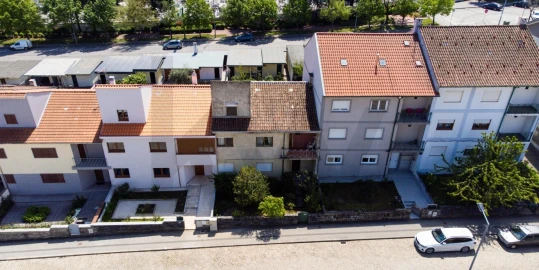 Moradia T6 para Venda em Sé, Santa Maria e Meixedo