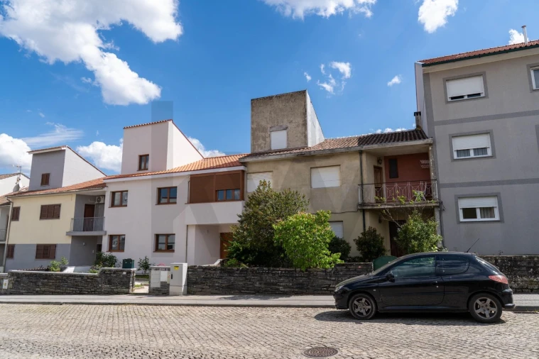 Moradia T6 para Venda em Sé, Santa Maria e Meixedo Foto 22