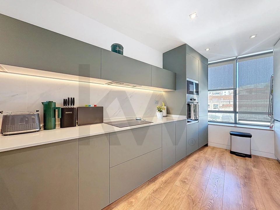 Apartamento T2 para Venda em Ajuda Foto 8