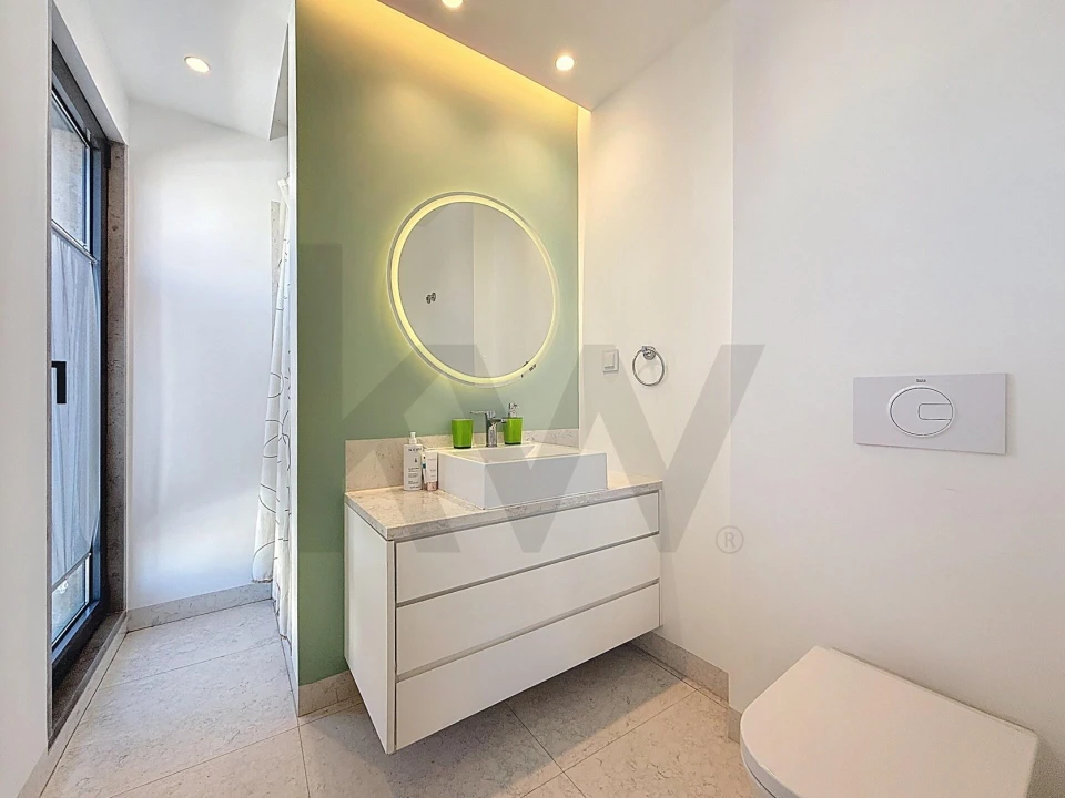 Apartamento T2 para Venda em Ajuda Foto 16