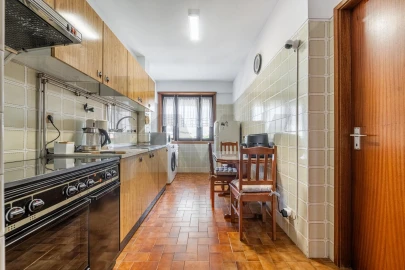Apartamento T4 para Venda em Subportela, Deocriste e Portela Susã