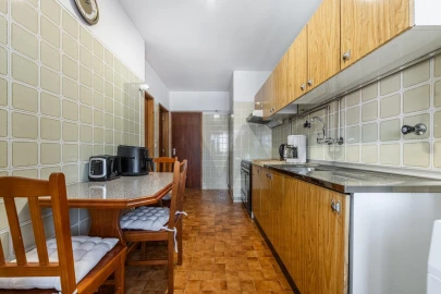 Apartamento T4 para Venda em Subportela, Deocriste e Portela Susã