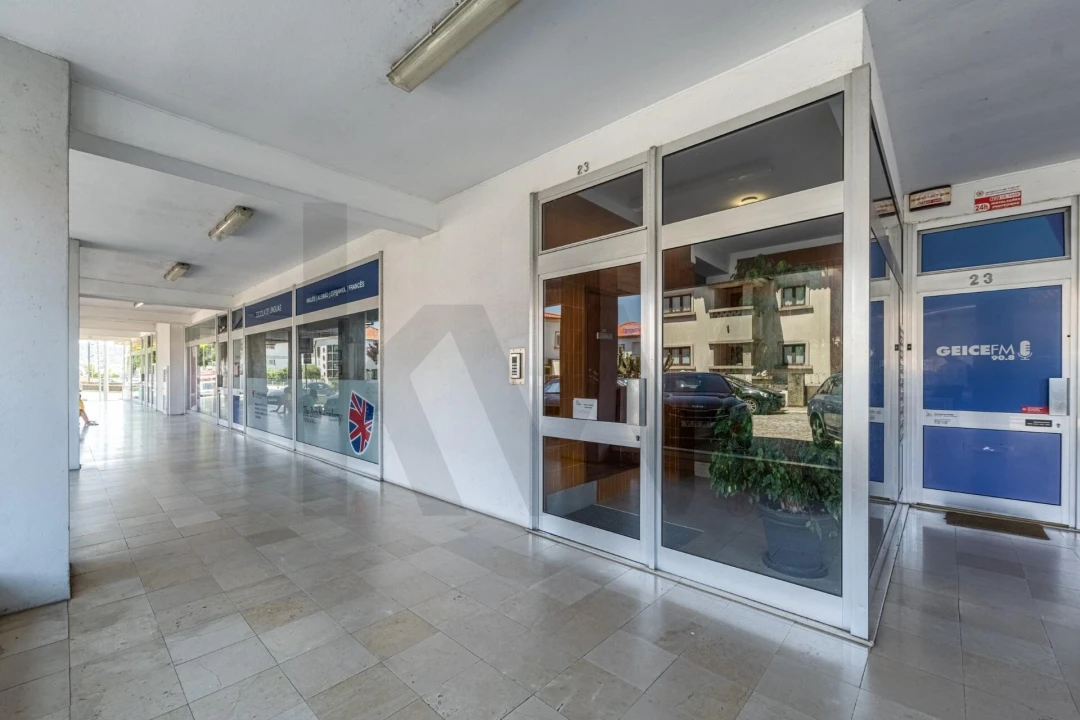 Apartamento T4 para Venda em Subportela, Deocriste e Portela Susã Foto 2