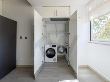 Apartamento T4 para Arrendamento em Lumiar