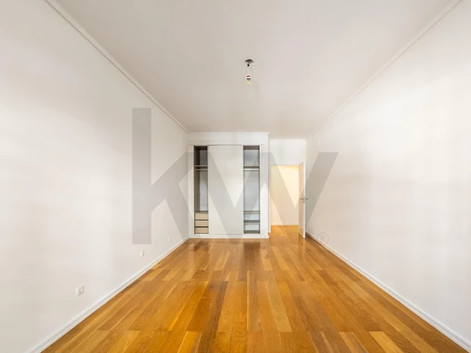 Apartamento T4 para Arrendamento em Lumiar Foto 20