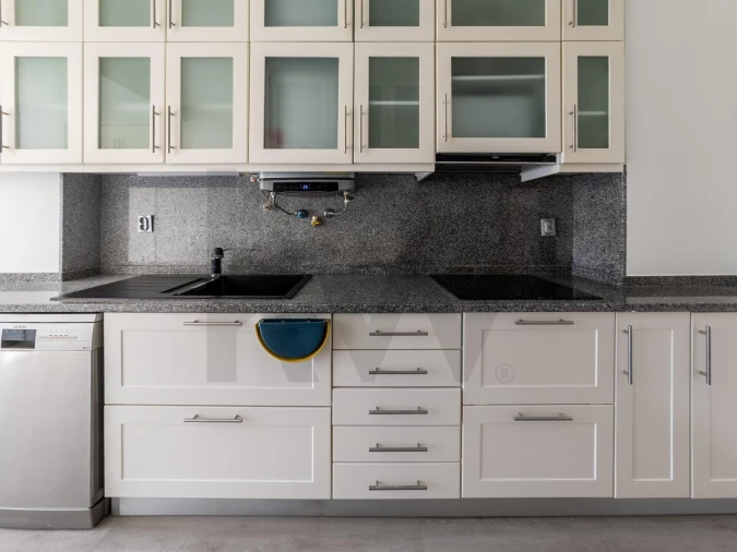 Apartamento T4 para Arrendamento em Lumiar Foto 16