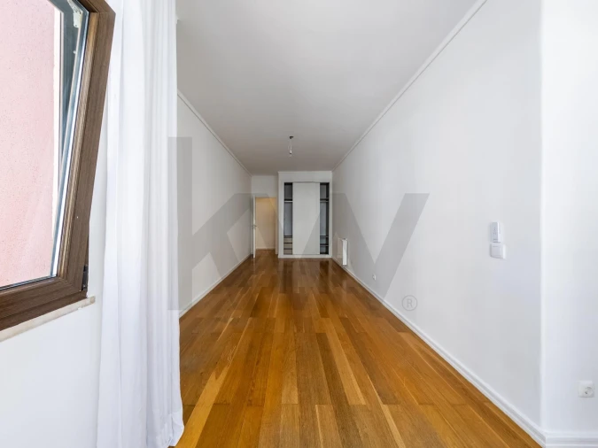 Apartamento T4 para Arrendamento em Lumiar Foto 23