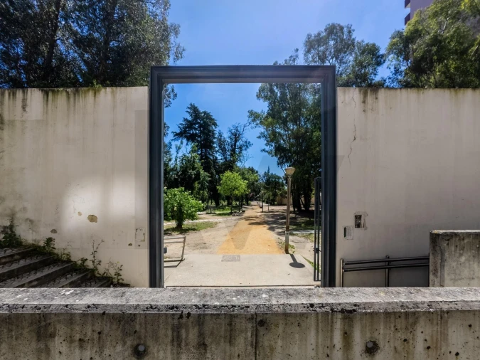 Apartamento T4 para Arrendamento em Lumiar Foto 33