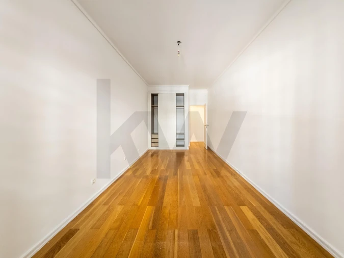 Apartamento T4 para Arrendamento em Lumiar Foto 26