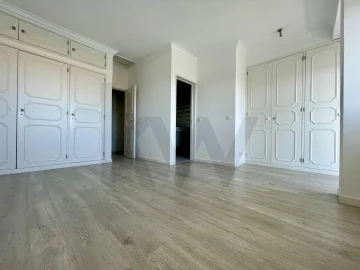 Moradia T3 para Venda em Carcavelos e Parede