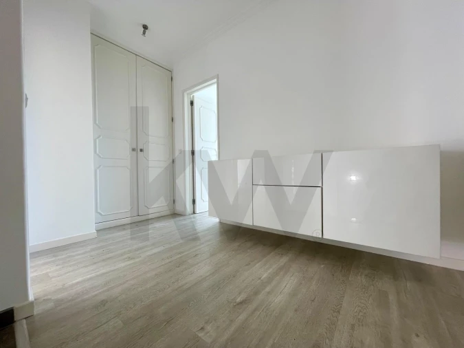 Moradia T3 para Venda em Carcavelos e Parede Foto 17