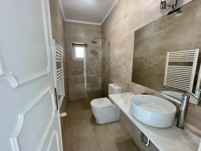 Moradia T3 para Venda em Carcavelos e Parede Foto 16