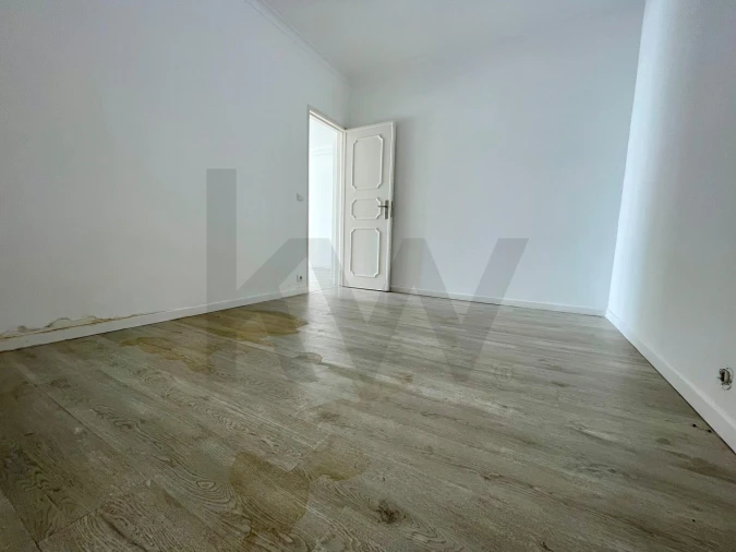 Moradia T3 para Venda em Carcavelos e Parede Foto 27