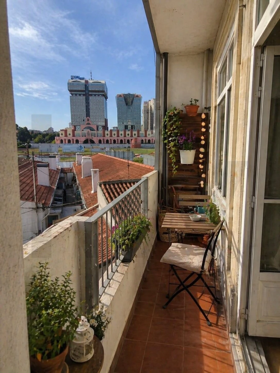 Apartamento T1 para Venda em Campo de Ourique Foto 3