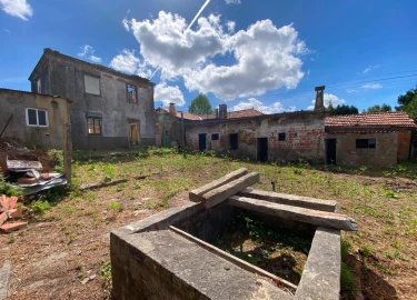 Moradia T4 para Venda em O. Azeméis, Riba-Ul, Ul, Macinhata Seixa, Madail