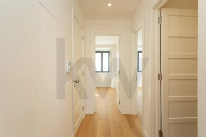 Apartamento T2 para Arrendamento em Penha de França