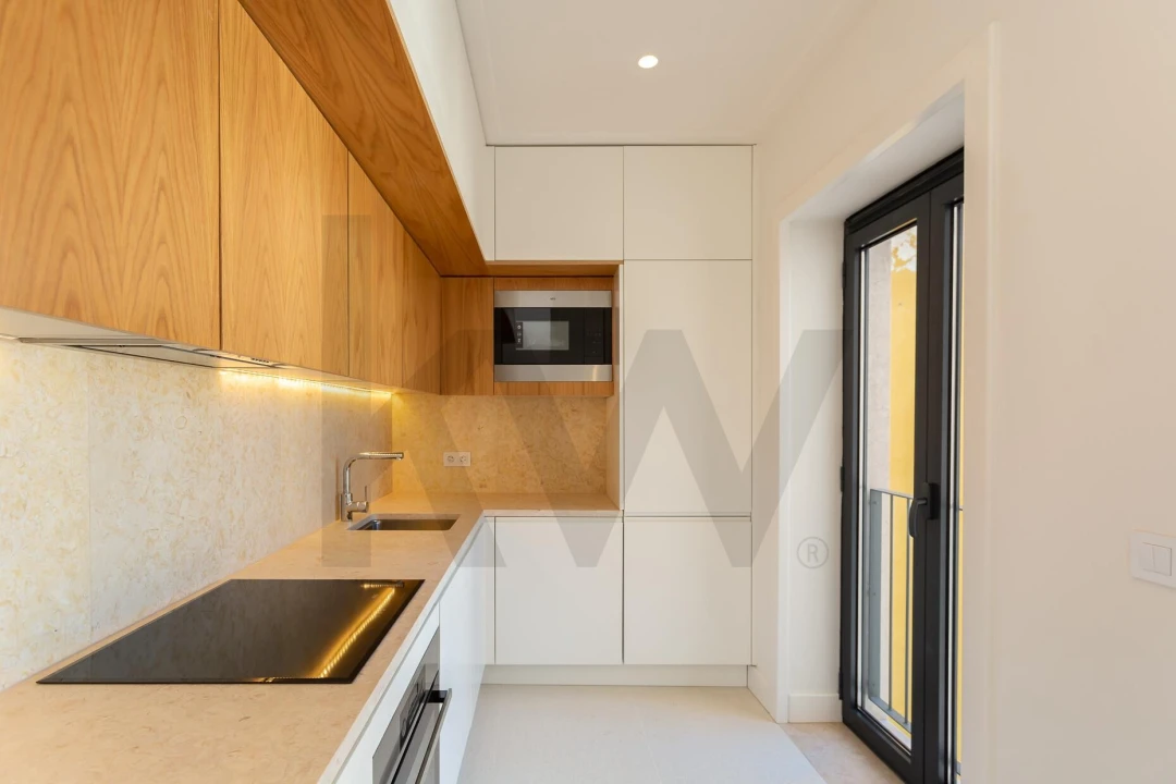 Apartamento T2 para Arrendamento em Penha de França Foto 4