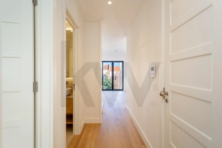 Apartamento T2 para Arrendamento em Penha de França Foto 3