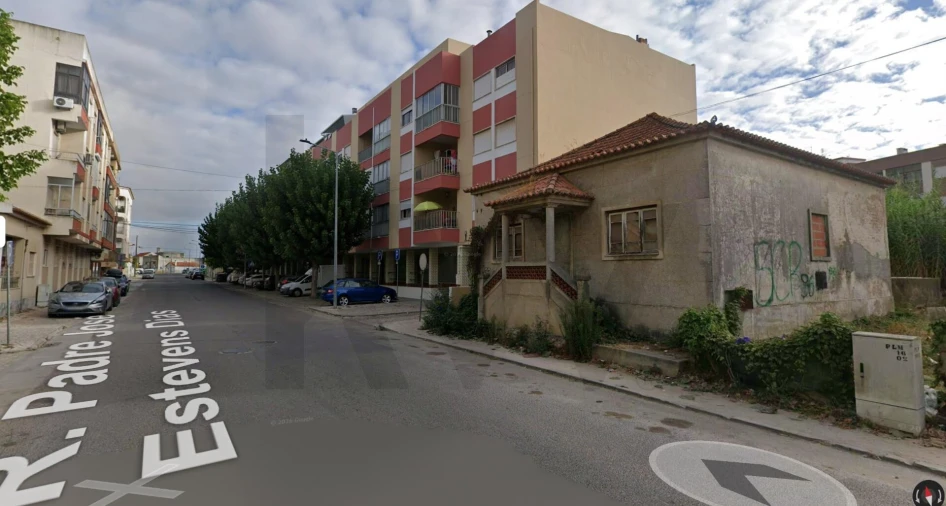 Moradia T4 para Venda em Pinhal Novo Foto 2