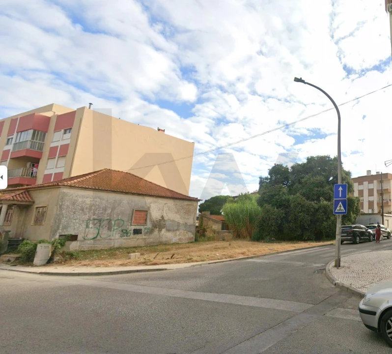 Moradia T4 para Venda em Pinhal Novo Foto 3