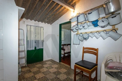 Moradia T2 para Venda em Carregueira