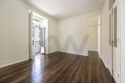 Apartamento T3 para Venda em Campo de Ourique