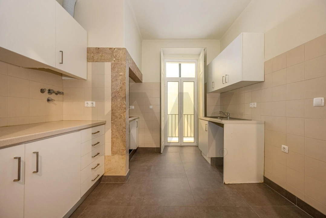 Apartamento T3 para Venda em Campo de Ourique Foto 29