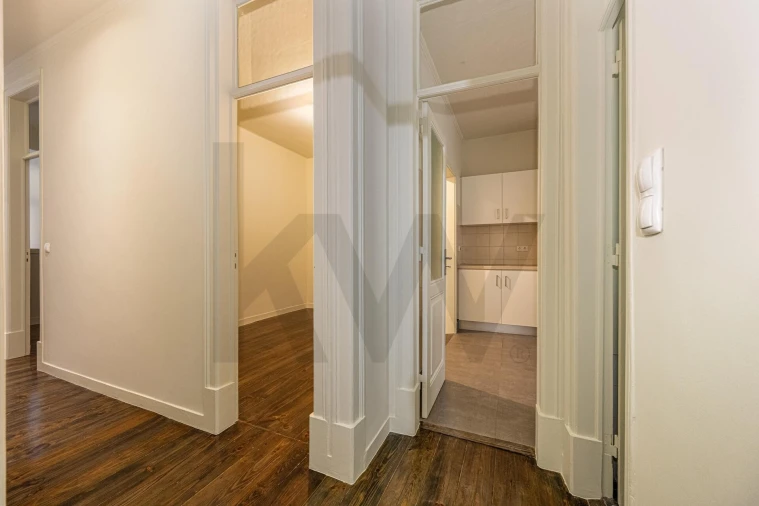 Apartamento T3 para Venda em Campo de Ourique Foto 33