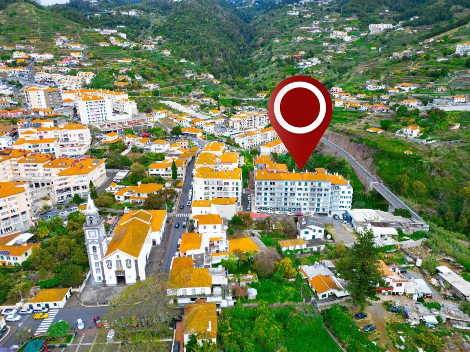 Apartamento T2 para Venda em Caniço Foto 32