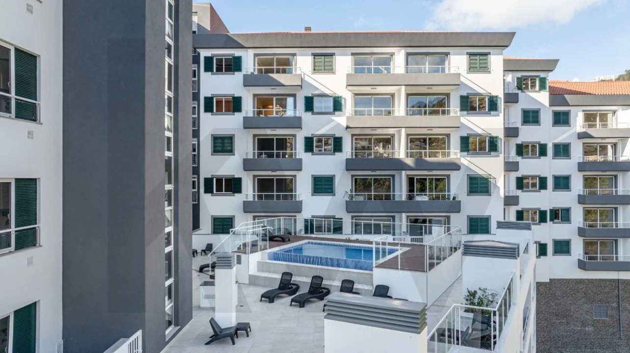 Apartamento T2 para Venda em Caniço Foto 1