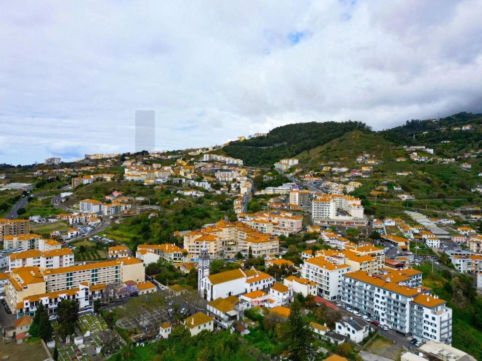 Apartamento T2 para Venda em Caniço Foto 33