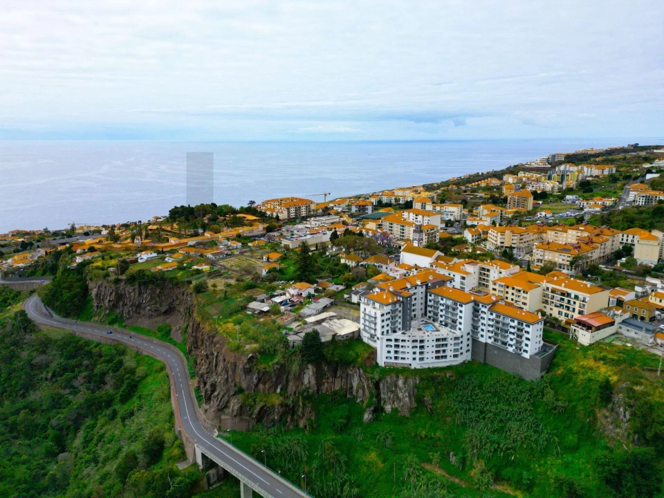Apartamento T2 para Venda em Caniço Foto 34