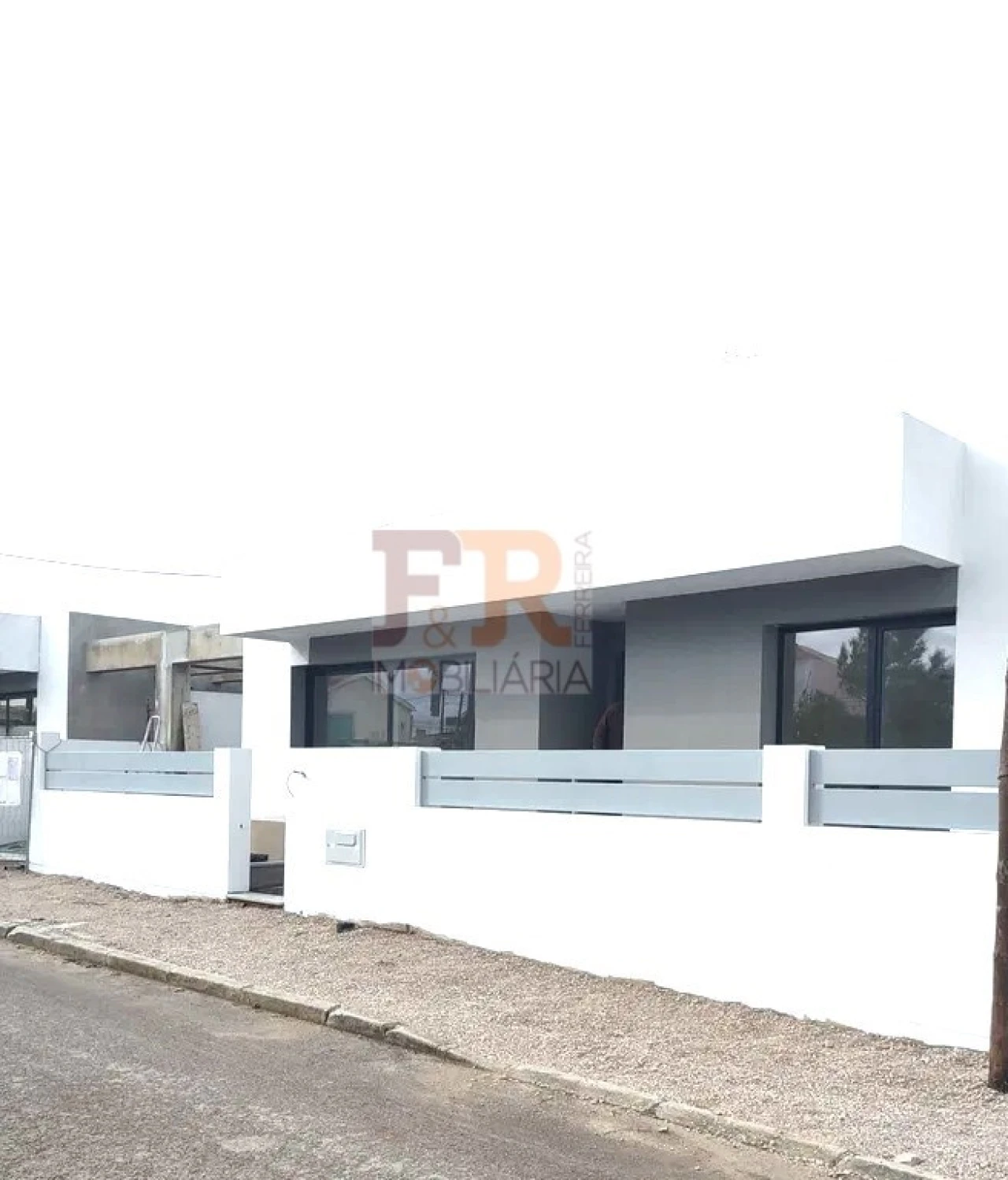 Moradia T3 para Venda em Fernao Ferro Foto 25