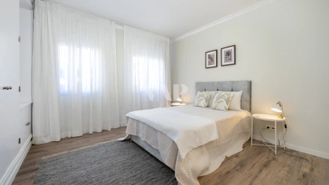 Moradia T4 para Venda em Quarteira